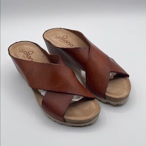 Yokono Criss Cross Brown Leather Strap Slip on Sandals Size 8 Wedge Cork Midsole